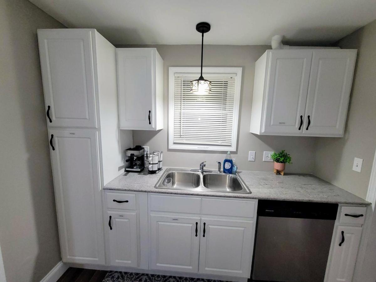 ווסט סנקה Apartment With Brand New Furniture And Large Parking מראה חיצוני תמונה